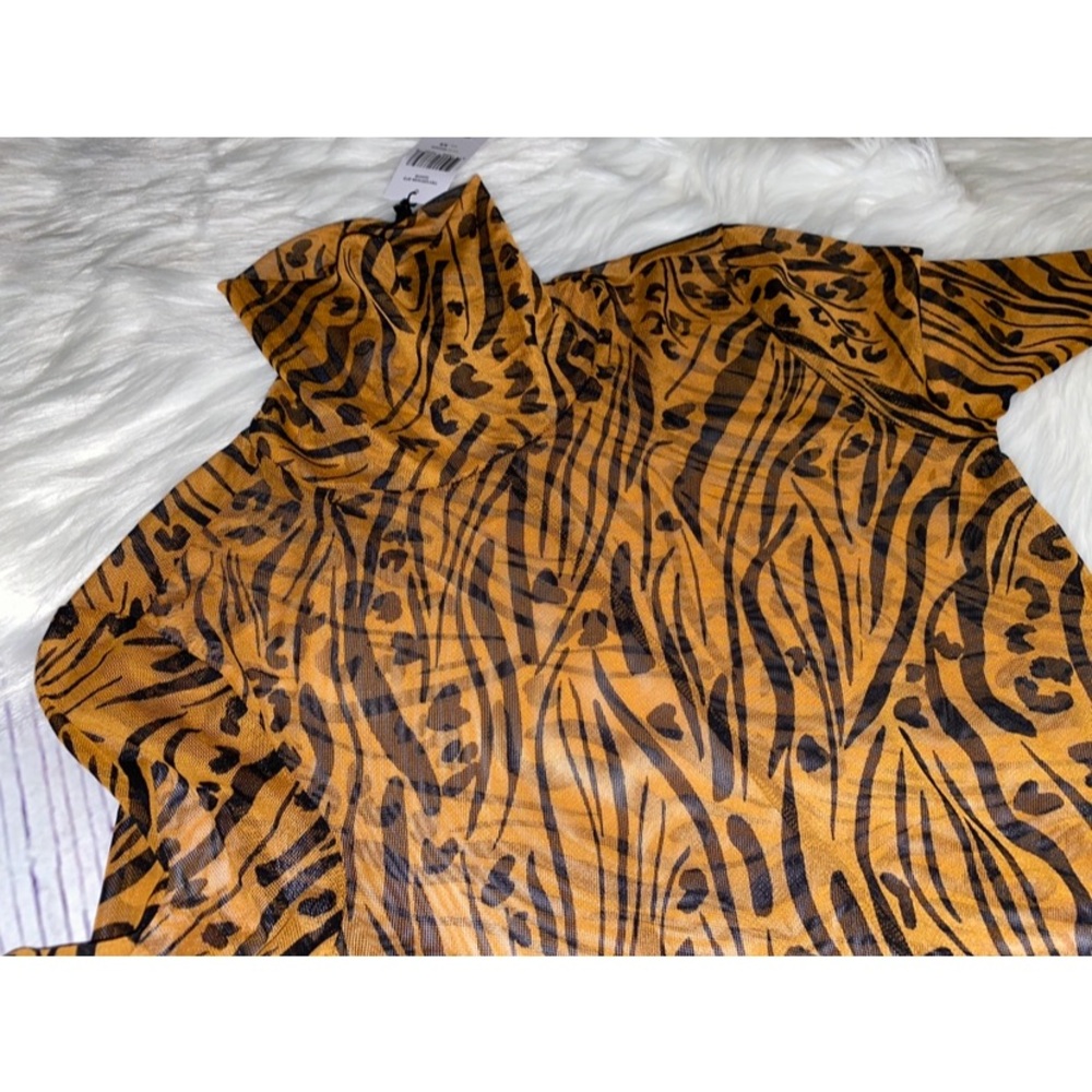 BCBGeneration Vibrant Orange Patterned Long Sleev… - image 7